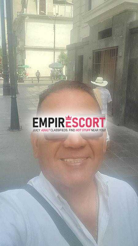 masajista pasivo maduro hago beso negro