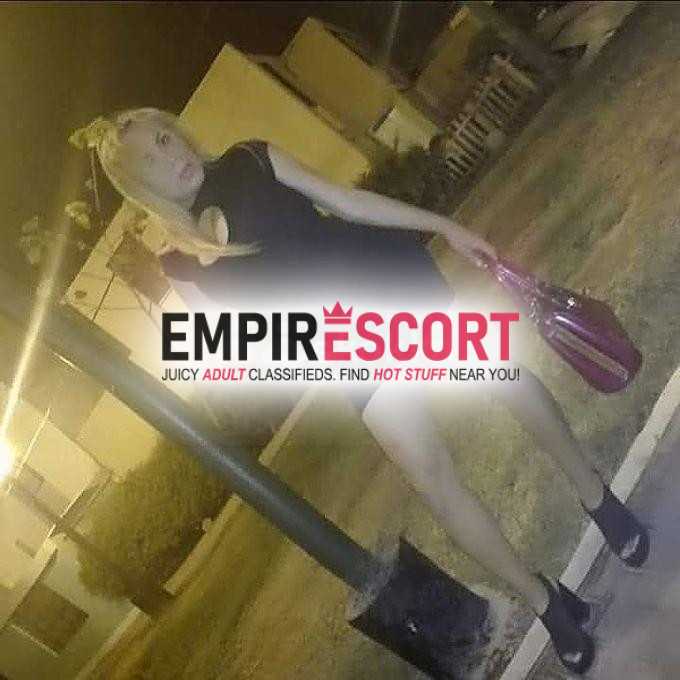 blanquita tetona lampiña sexy msñosa