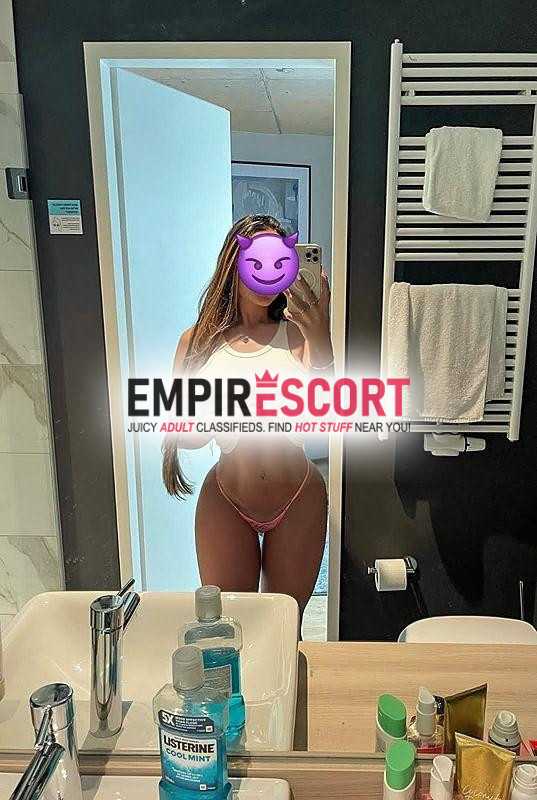 hola rey es placer saludarte mi nombre es flavia soy independiente ☑️

💋💄 salgo hoteles departamentos de miraflores u otras zonas 