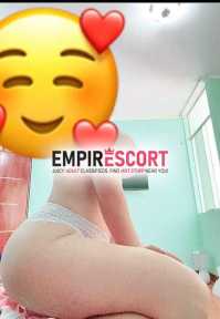 hola amor me llamo luna soy chica bella atrevida y muy atractiva conóceme y pasaremos muy rico en todas las posiciones amor