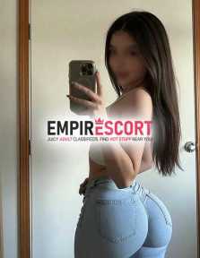 ivana de rostro bonito e impactantes curvas