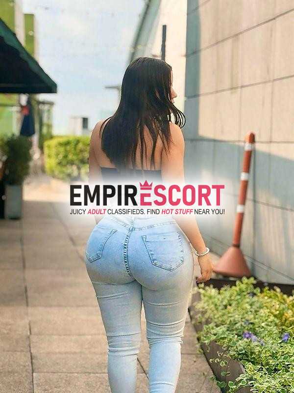 soy hermosa universitaria de 20 aÑos disponible por pocos dias