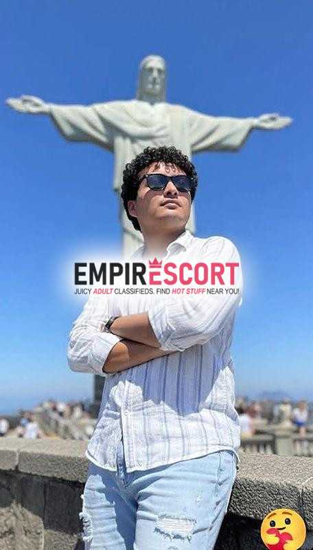 chico limpio perfumado y estudioso y estudia todo tú cuerpo
