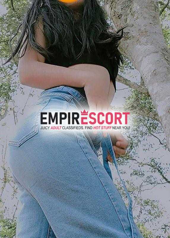 estreno. debutante jovencita complaciente