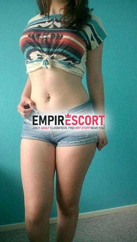 yoselin jovencita rica y apretadita peladita sexi😈💋