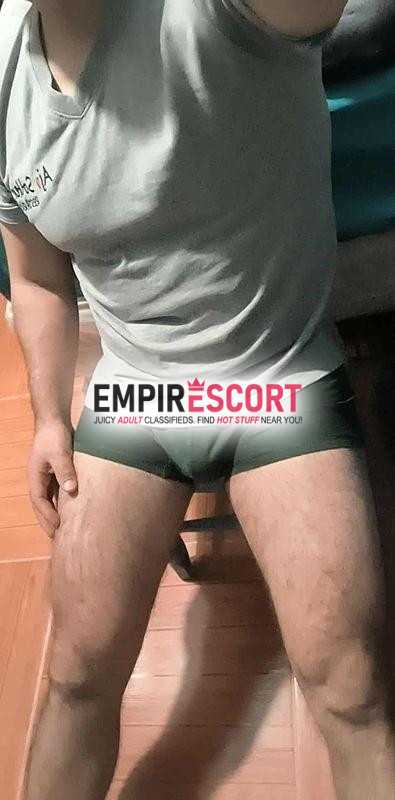 carlos varonil discreto feriado largo disponible