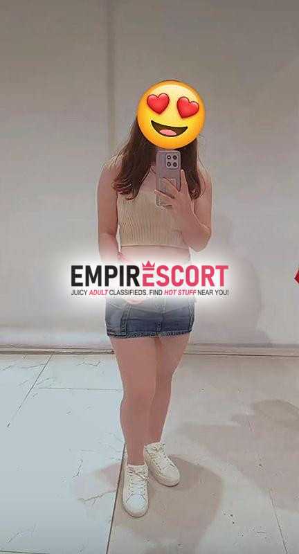 jovencita llenita de encanto y pasión ven y disfruta de mi rico servicio