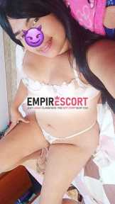 hola me llamo daniela solo vine por semana estoy disponible
