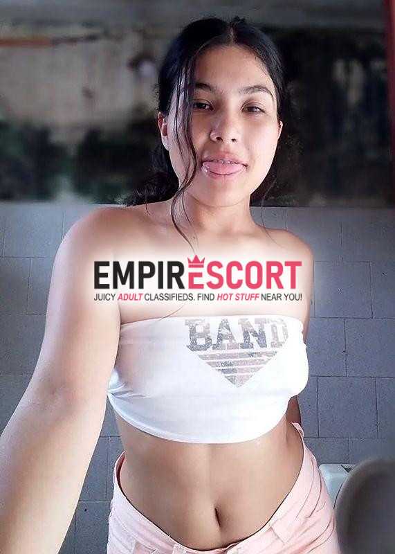 tengo 18 años trato de novios chupadas y servicio completo te saco toda 🥛