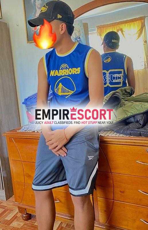 joven bien arrecho pinga dura para deslechar