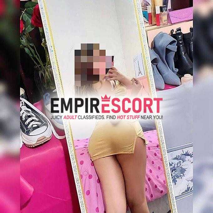 😘😘me encanta lechita en todo mi cuerpo rico y apretadito. mi cuerpo es natural y soy muy complaciente.
