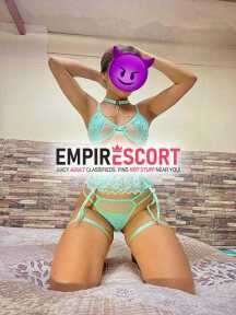linda y sexy jovencita debutante absoluta
