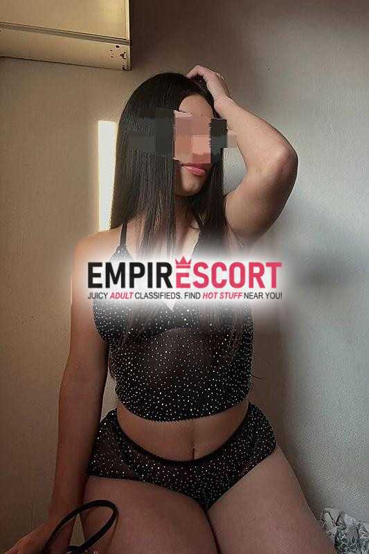 😘 me encanta el.sexo salvaje y hacerlo en todas las poses y sin apuros.