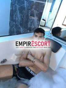 joven 🇨🇴colombiano 🍆dotado lechero 💦con lugar discreto❄️ y domicilio 😈