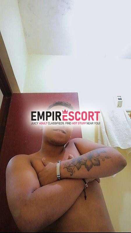 ecuatoriano🇪🇨
vergon🍆 departamento seguro 19cm de pinga super lechero💦