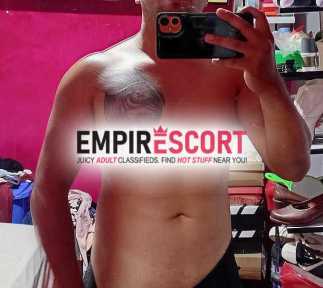 Tu principe pingon, rica pinga y chueca para que te la comas mas rico
                                    