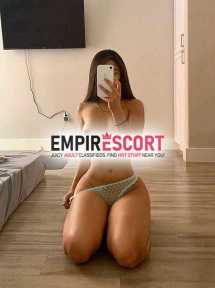 luciana mujer hermosa anfitriona que brinda rico sexo.