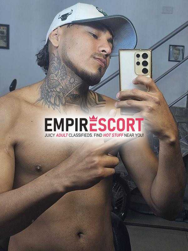 venezolano activo simpático pene curvo 🍆