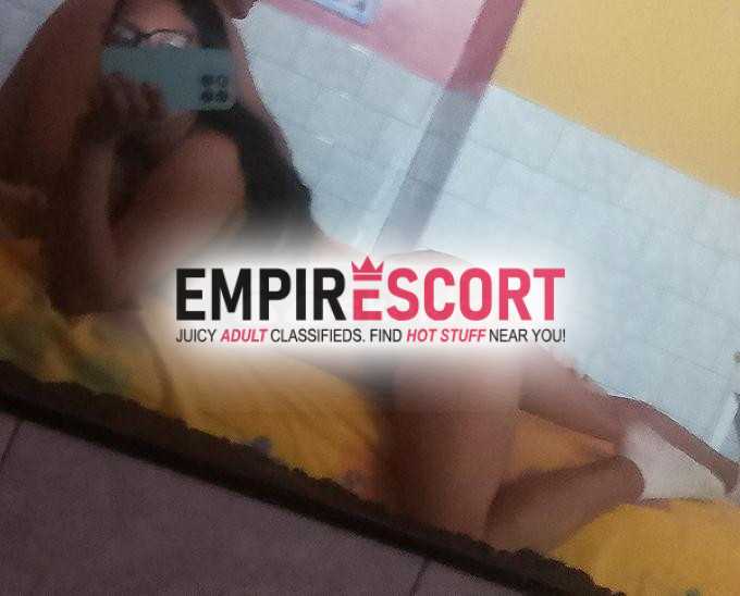 soy tu encantadora gatita soy muy complaciente amor 🥰🥰😘