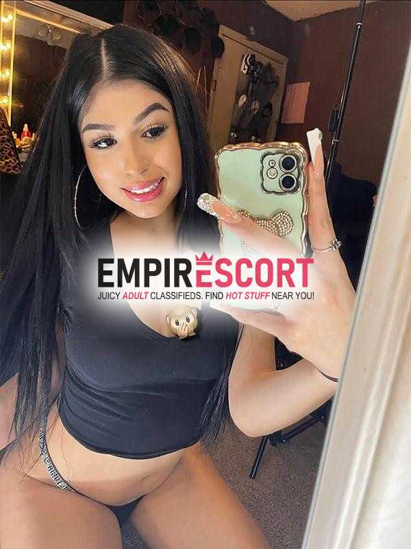 🐰😜conejita universitaria nueva de paso no te pierdas peladita muy estrecha anal vaginal como te gusta soy tu amante ideal 💫💜