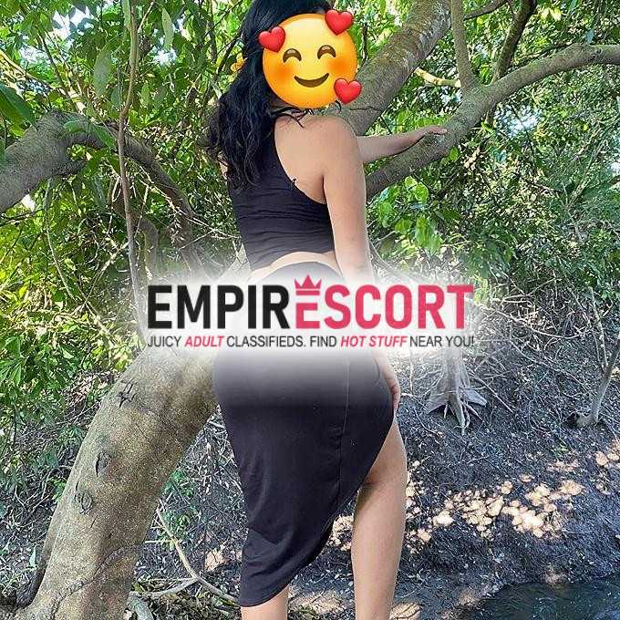 👿bella y sexy naomi tu putita favorita te complace en todo 💦🤤