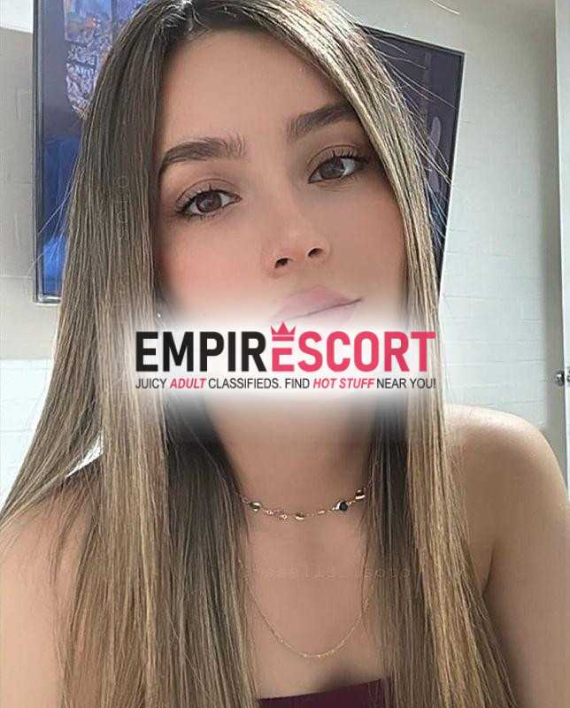 😘😘 soy preciosa rubia de 21 aÑos disponible por pocos dias
