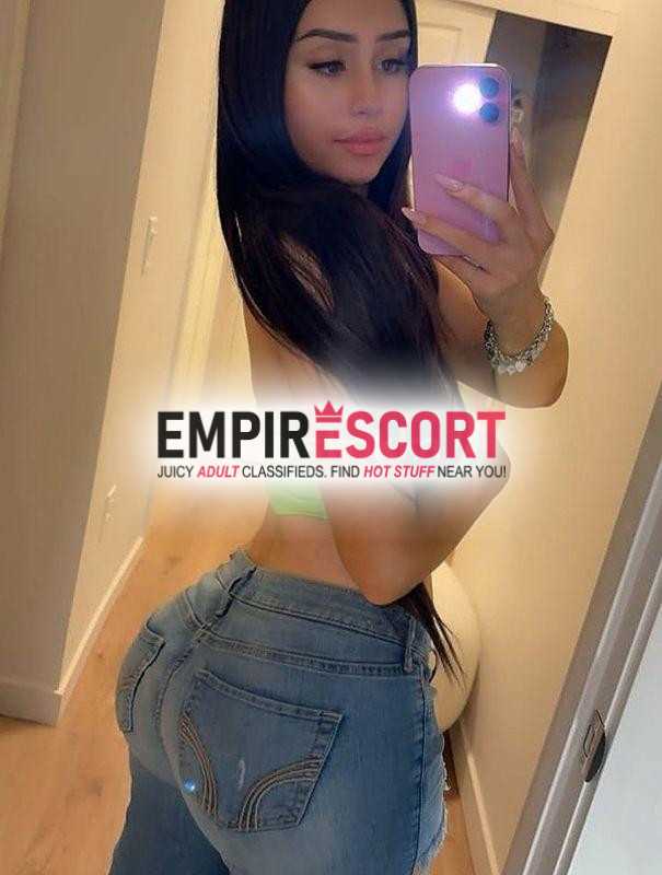 kiara ❤️ modelo anfitriona vibra que atrapa desde el inicio.