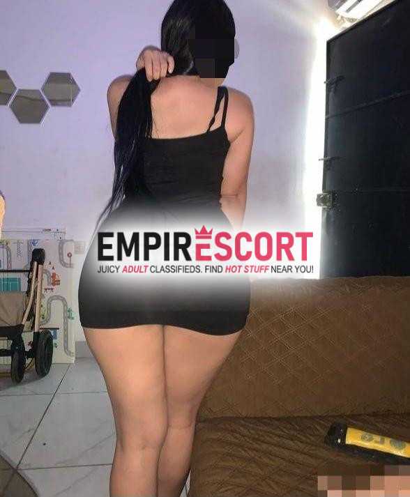 😘😘me encanta lechita en todo mi cuerpo rico y apretadito .