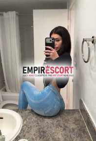 bella y ardiente jovencita vip