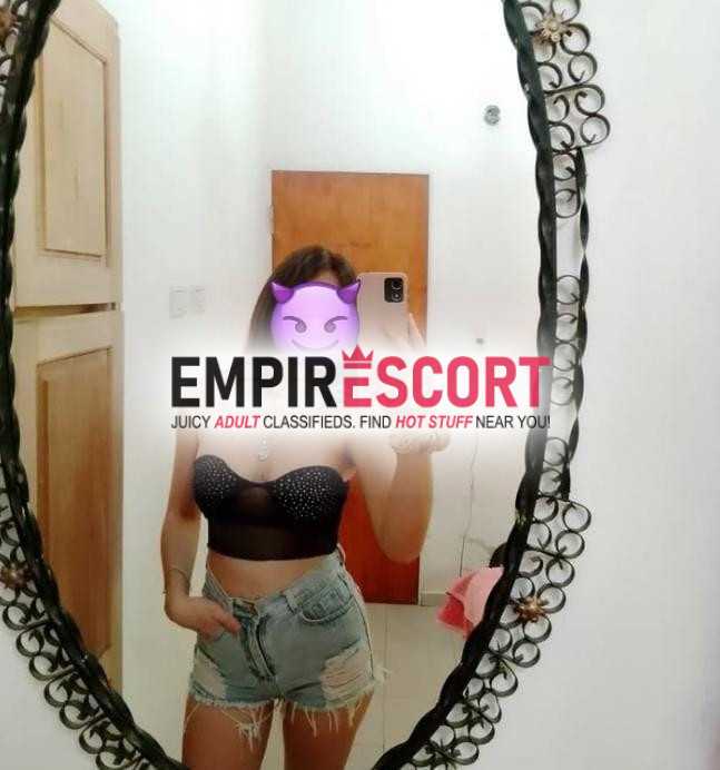 hola mi amor soy morena bien linda buen trato y buen sexo.