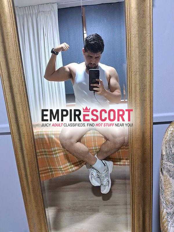 arturo escort y masajista en miraflores