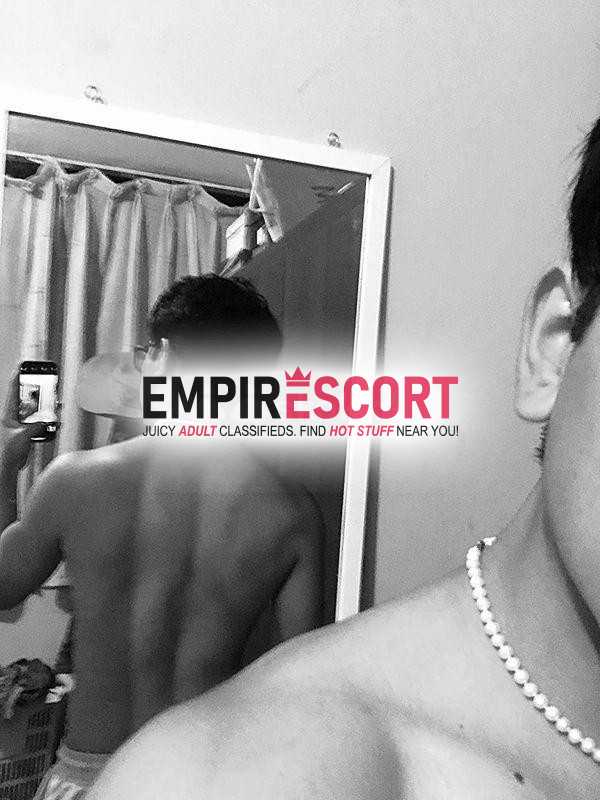 joven hot busca ayuda