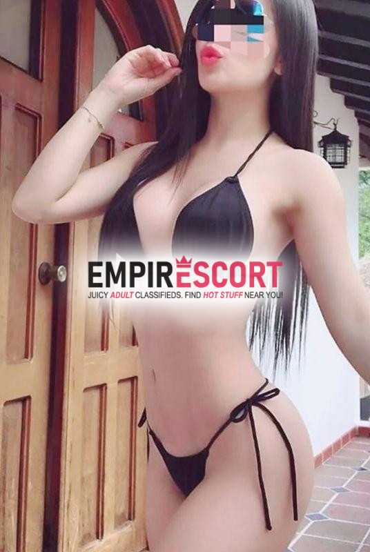 tengo papita humeda y qebradita ven te atiendo muy rico🇵🇪🍆🍑hermosa modelo