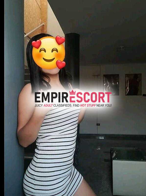 arianna linda mujer esperando hombre que pueda dominarme y hacer bien al amor.