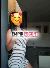 arianna linda mujer esperando hombre que pueda dominarme y hacer bien al amor.