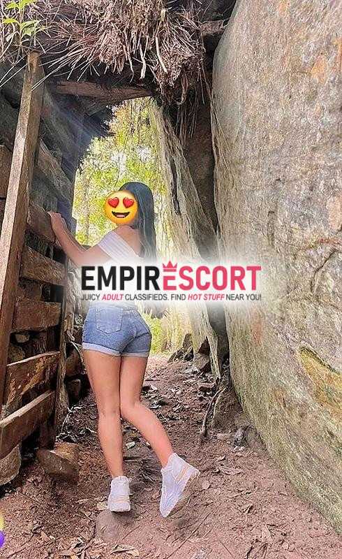 salidas y habitación privada ❤️‍🔥 linda señorita arrechita 🥵con ganas 🥵