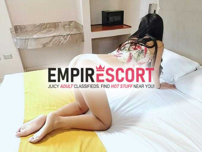 soy mayra 😋tengo 18 años debutante nueva en zona hazme videollamada amor soy misma estoy en mall sur