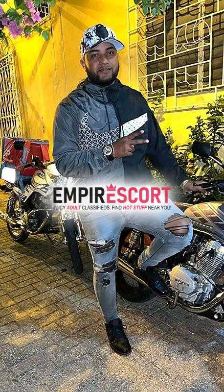 🪵🔥 tomás chamo activo en ciudad serio varonil nada de amanerado🪵🔥 
mido 1.78