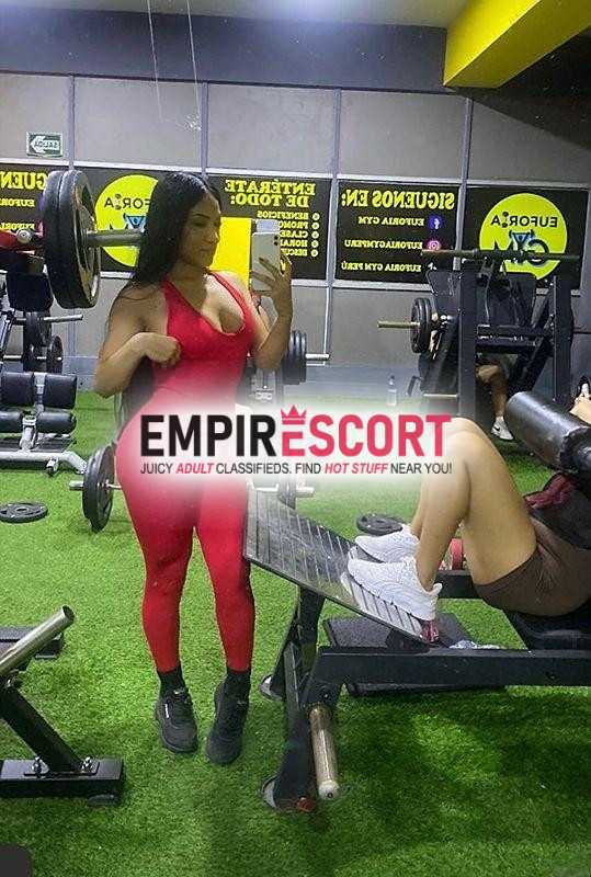 una jovencita muy atractiva lista para pasarla rico juntitos papi