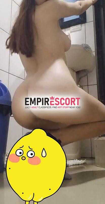 una jovencita recién llegadita de conchita estrechita nueva en esto