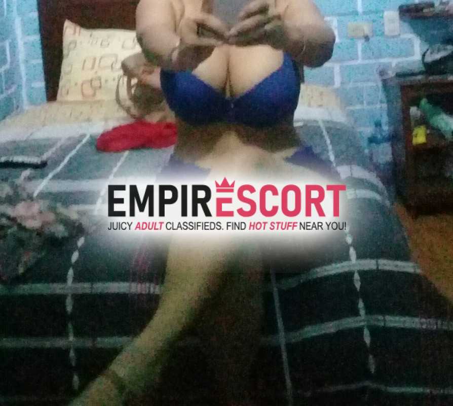 madurita lujuriosa de caderas amplias y megaculona😋😈tengo telegram