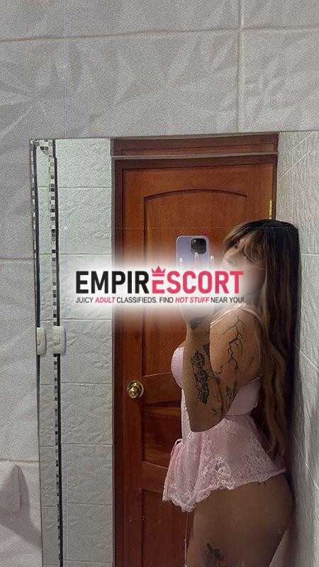 perra y muy mamona 🤤
ven que te espero para que me cojas duro😈‼️