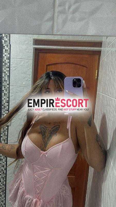 perra y muy mamona 🤤
ven que te espero para que me cojas duro😈‼️