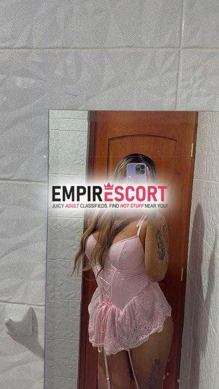 perra y muy mamona 🤤
ven que te espero para que me cojas duro😈‼️