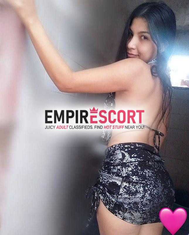 kendra🍓 rica cola y siempre mojadita quiero tu leche papi💦💦