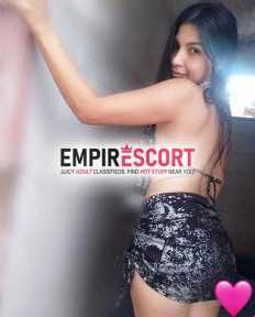 kendra🍓 rica cola y siempre mojadita quiero tu leche papi💦💦