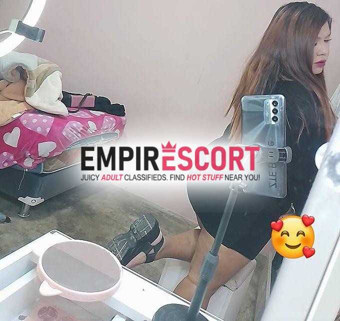 lía gordita culona complaciente