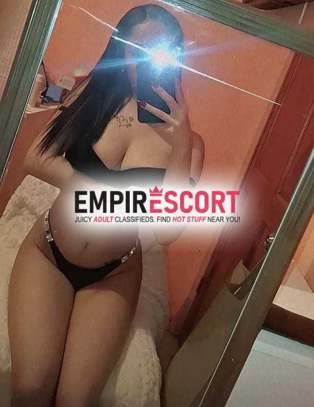 linda jovencita universitaria