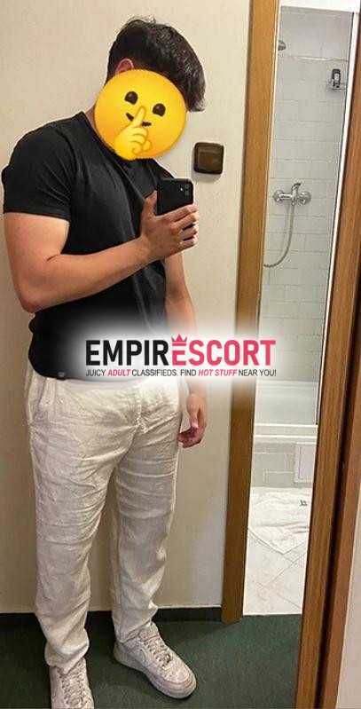 joven activo discreto