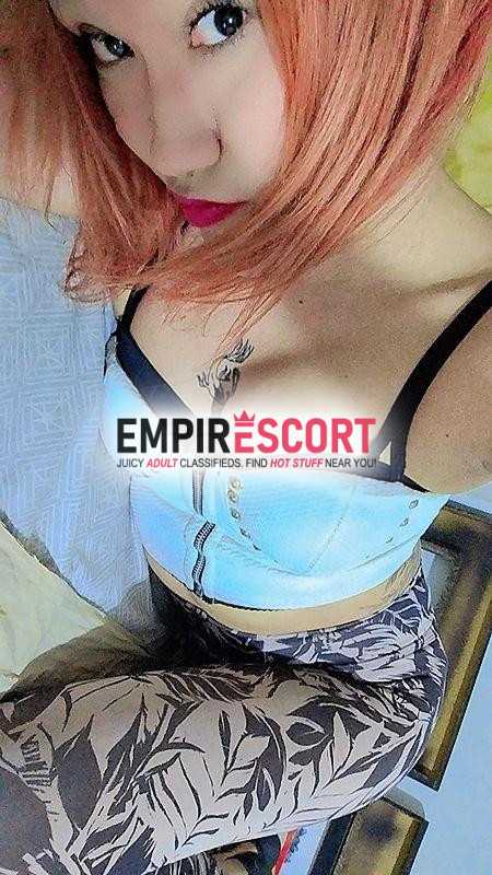 bella peliroja alta blanca y tatuada y de bonito cuerpo 🥵😎😈🌛 dispuesta pasarla riquísimo y complacerte mi rey